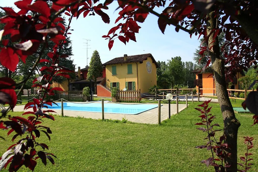 Oasi Del Garda Apartamento Monzambano 0*,  Italia