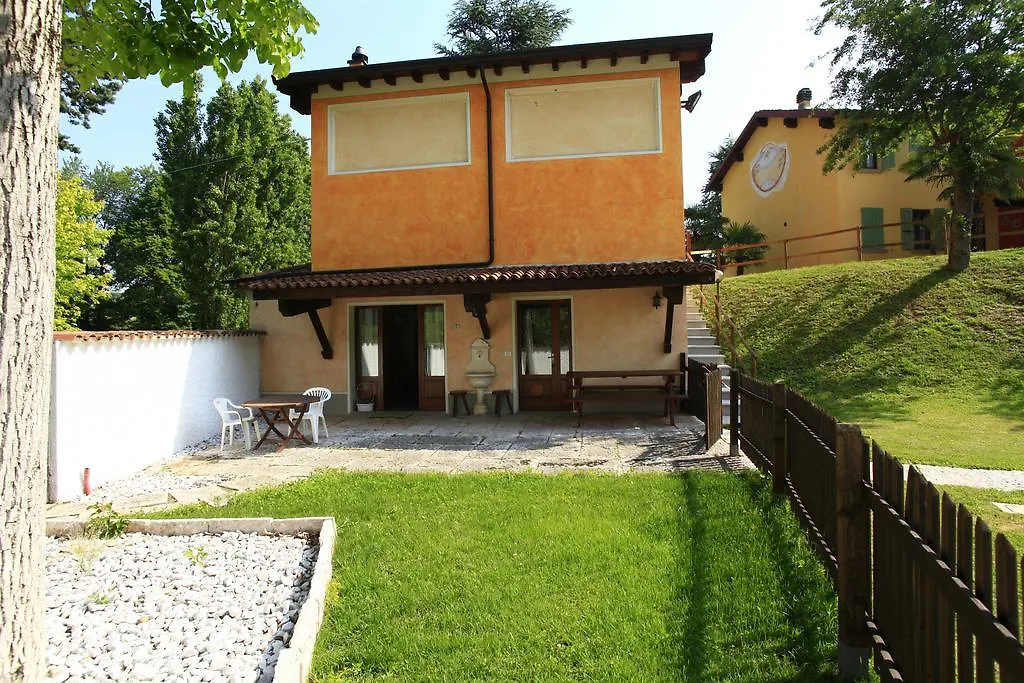 Oasi Del Garda Apartment Monzambano 0*,  Italy
